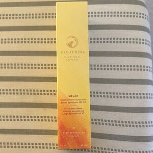 Solar Daily Mineral Sunscreen SPF 30 - Yellow and Orange